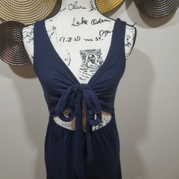 CAPELLA New!! Dark Blue Sleeveless Stretch Jumpsuit Size L, Cut in the front. - Picture 4 of 14